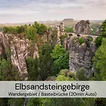 Tinyhousebeidresden Mit Fasssauna Spektakulaeres Winziges Haeuschen Auf Stelzen Im Pferdeteich, Kaminofen, Umlaufende Terrasse - Naehe Saechsische Schweiz - Von Juni - September Mindestmietzeit 1 Woche Sa-sa * Großharthau