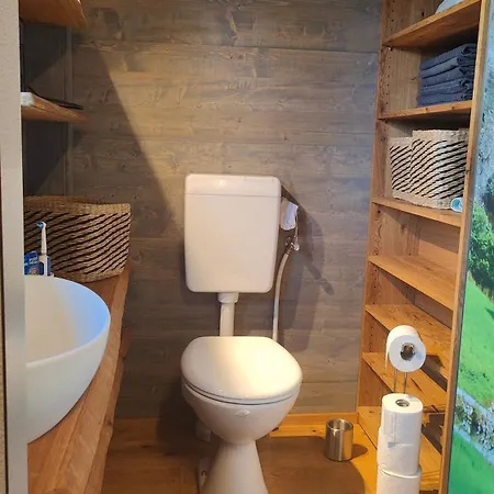 Holiday home Tinyhousebeidresden 2 Im Teich - Naehe Saechsische Schweiz, Dresden, Mit Badeteich & Fasssauna *
