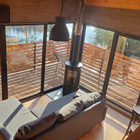Holiday home Tinyhousebeidresden 2 Im Teich - Naehe Saechsische Schweiz, Dresden, Mit Badeteich & Fasssauna Grossharthau