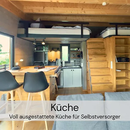 Holiday home Tinyhousebeidresden Spektakulaeres Winziges Haeuschen Auf Stelzen Im Pferdeteich, Kaminofen, Umlaufende Terrasse - Naehe Saechsische Schweiz - Von Juni - September Mindestmietzeit 1 Woche Sa-sa *